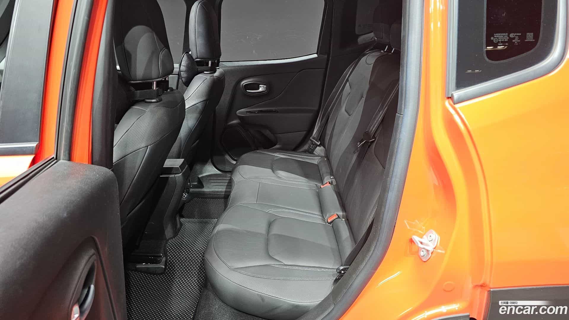 Renegade Jeep 2021.5-OPTION-016