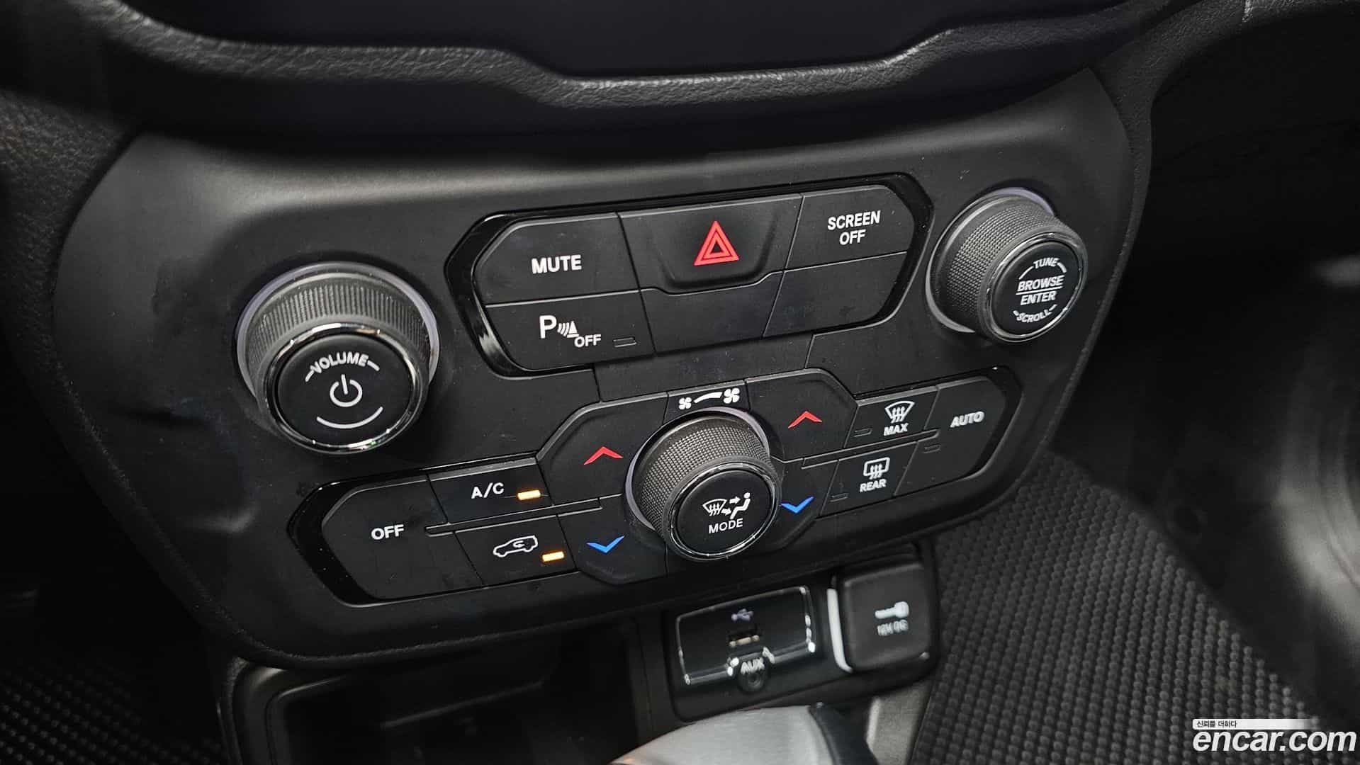 Renegade Jeep 2021.5-OPTION-024