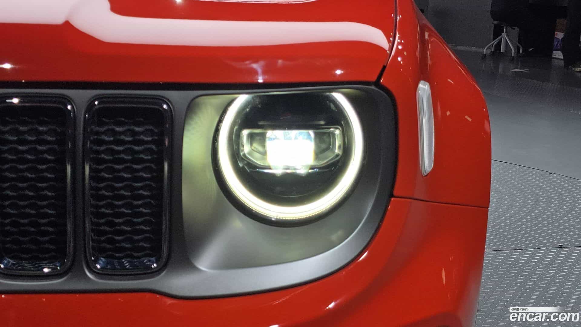 Renegade Jeep 2021.5-OUTER-032
