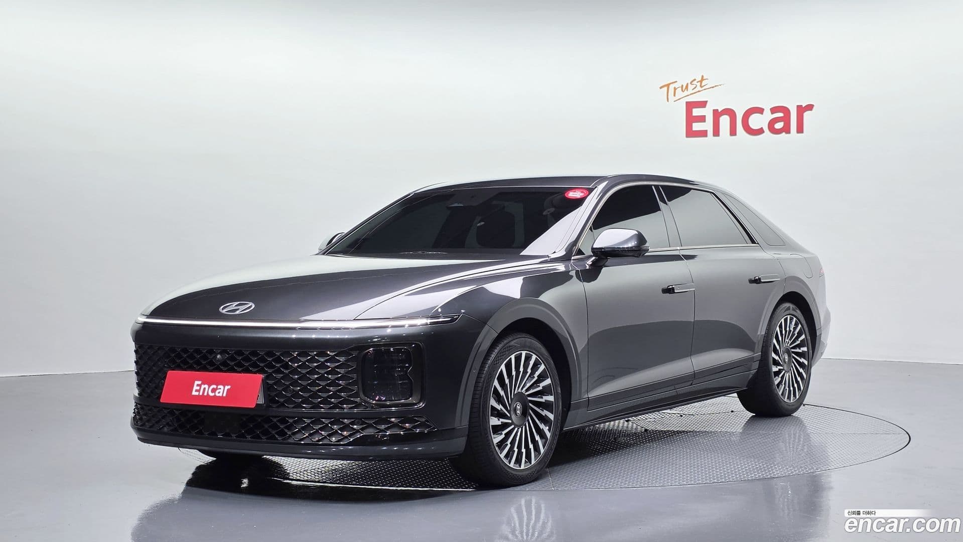 Main__Slider__Photo:Grandeur Hyundai 2023.2-0