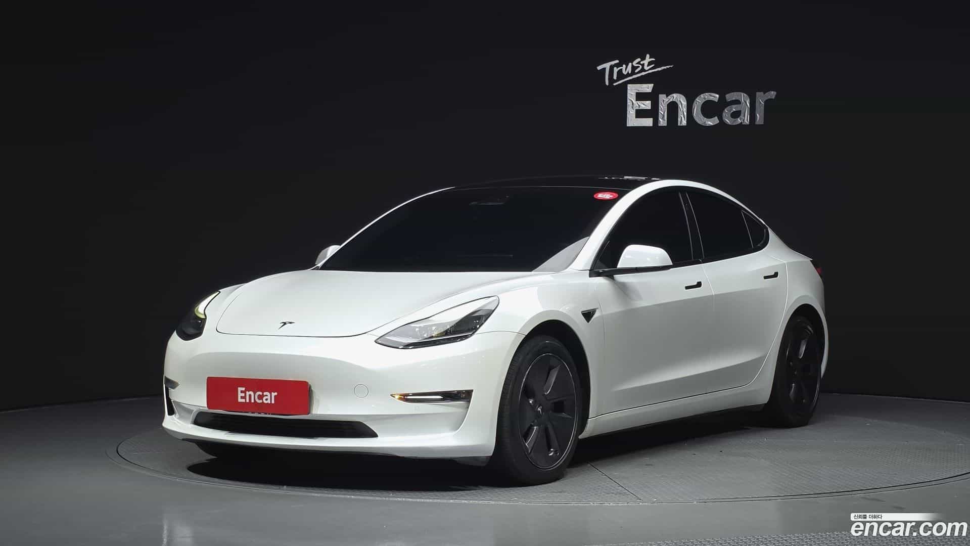 Model 3 Tesla 2021.5-OUTER-001