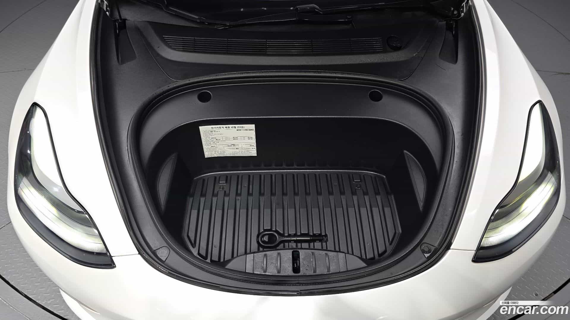 Model 3 Tesla 2021.5-OUTER-006