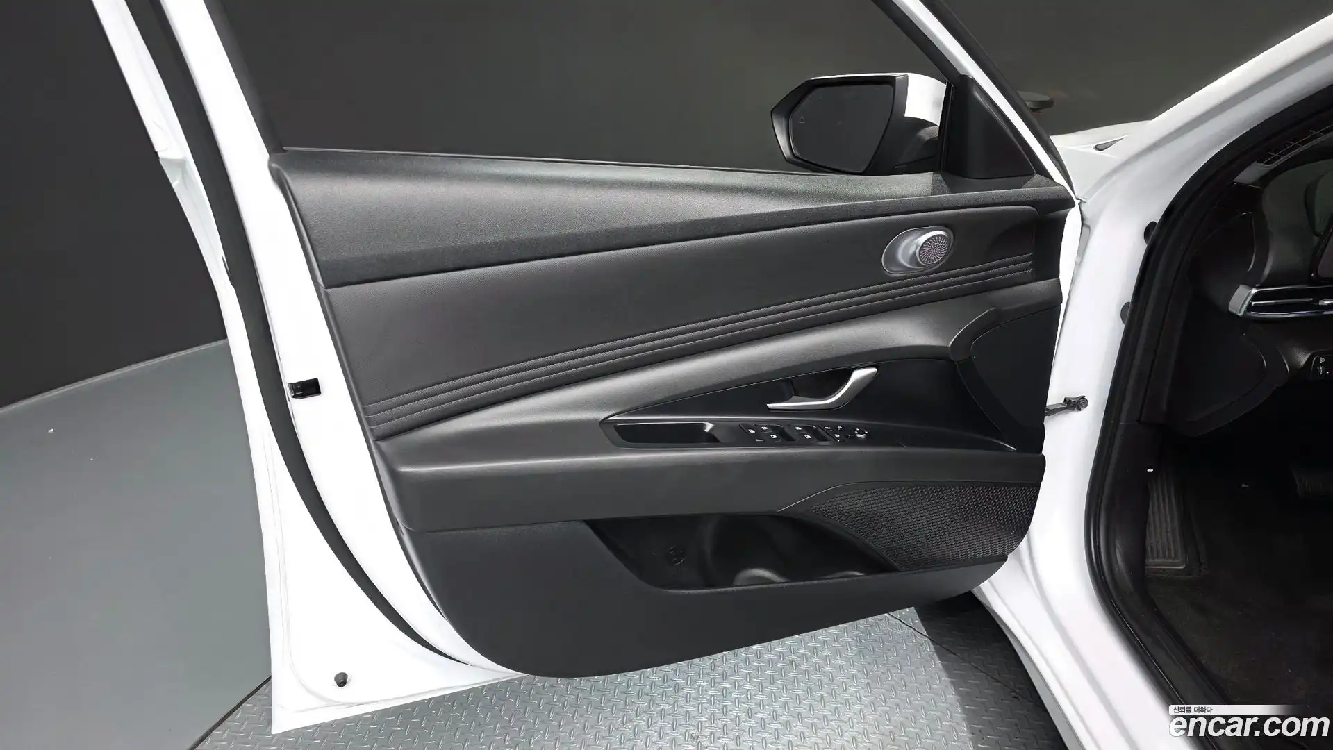 AVANTE Hyundai 2024.10-INNER-034