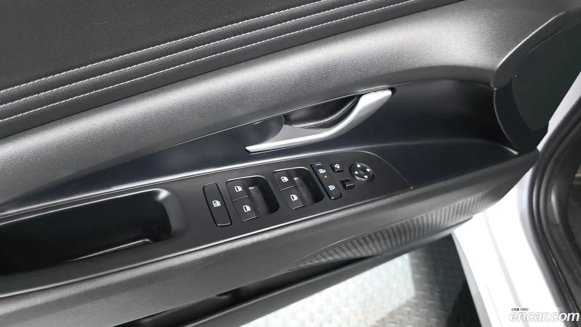 AVANTE Hyundai 2024.10-OPTION-043
