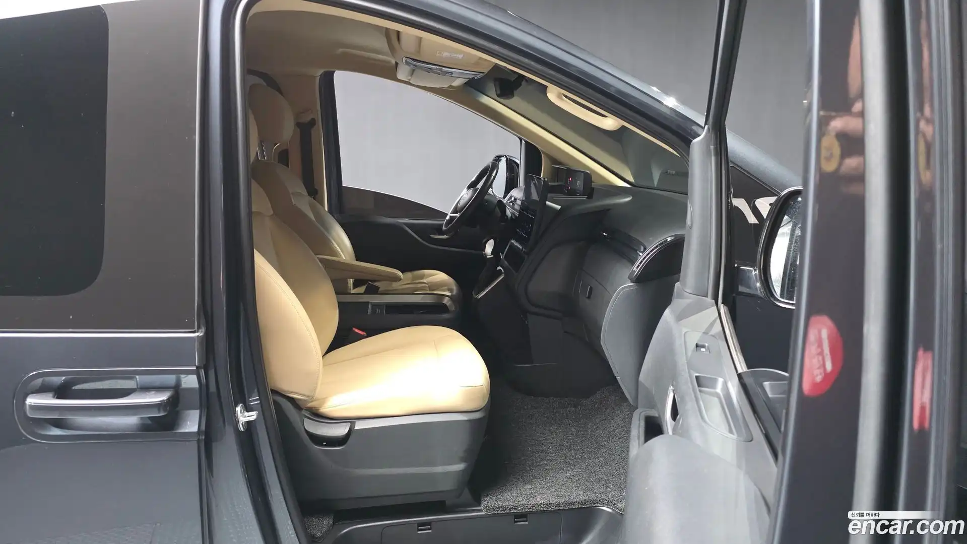 Staria Hyundai 2022.1-OPTION-015