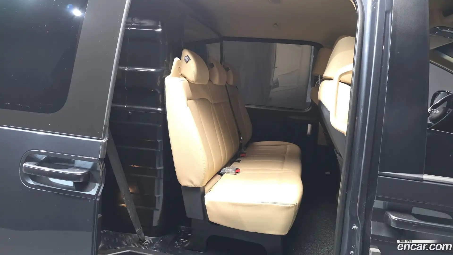Staria Hyundai 2022.1-OPTION-016