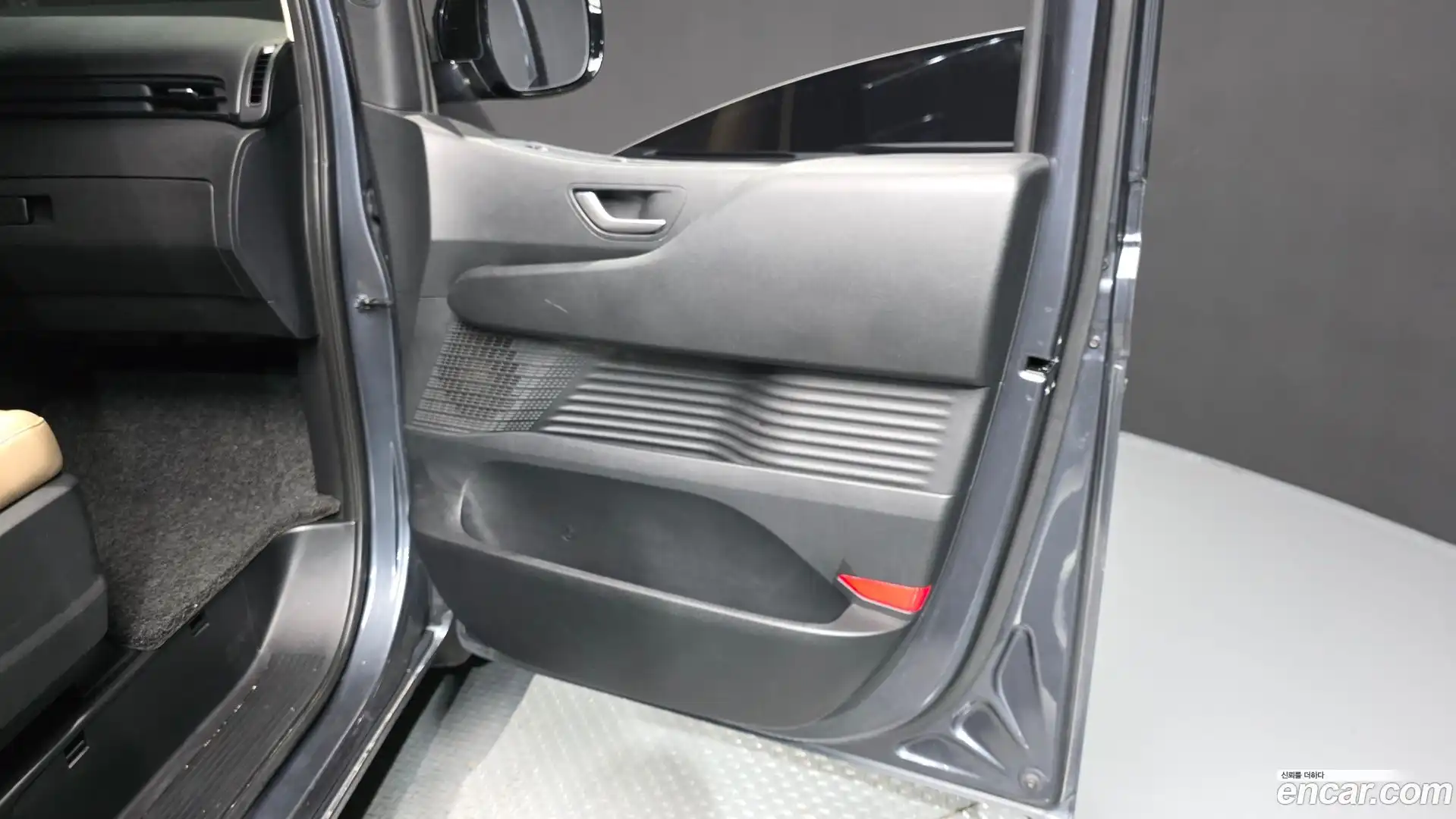 Staria Hyundai 2022.1-INNER-035