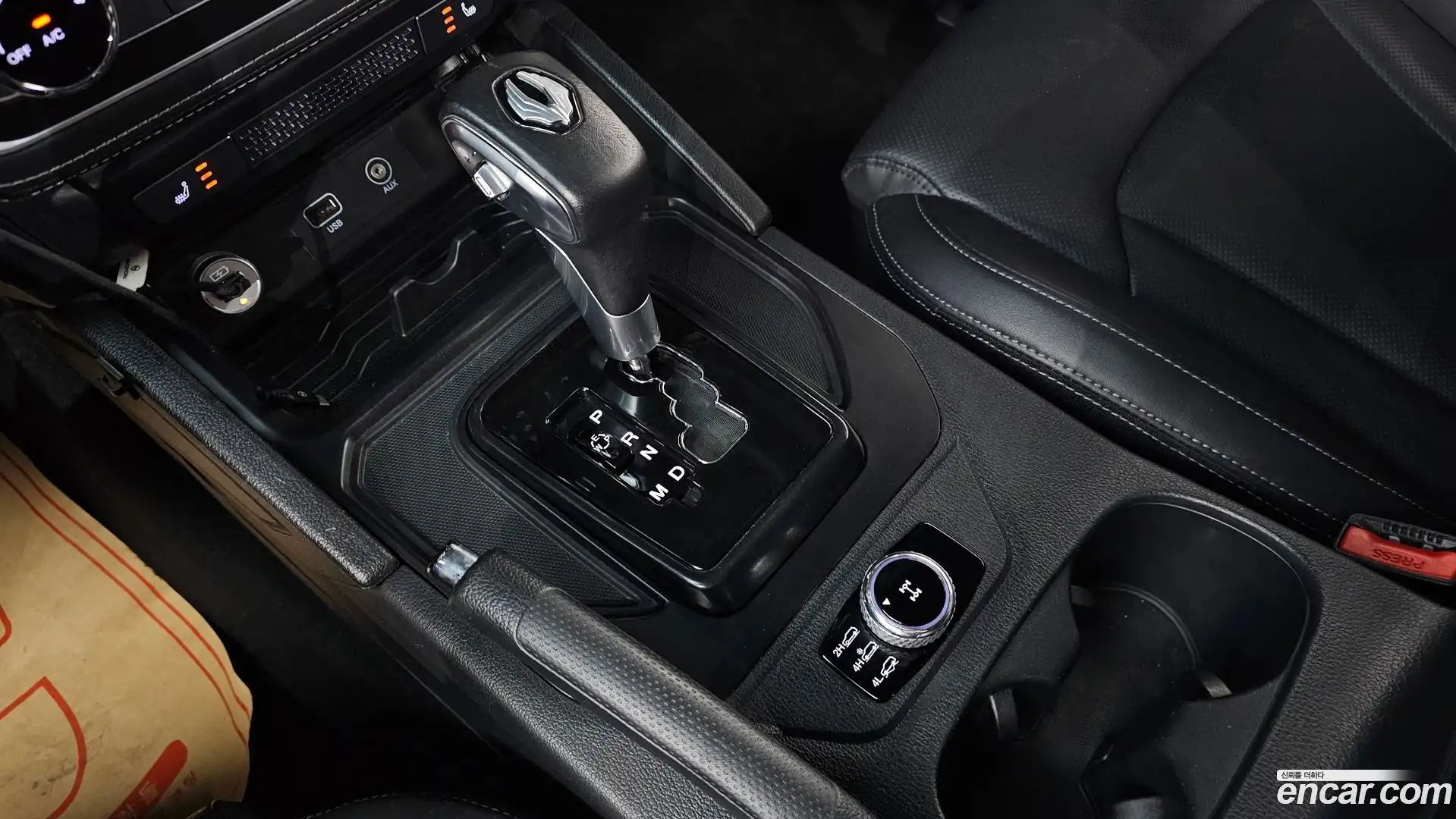 Rexton KG Mobility 2019.11-INNER-009