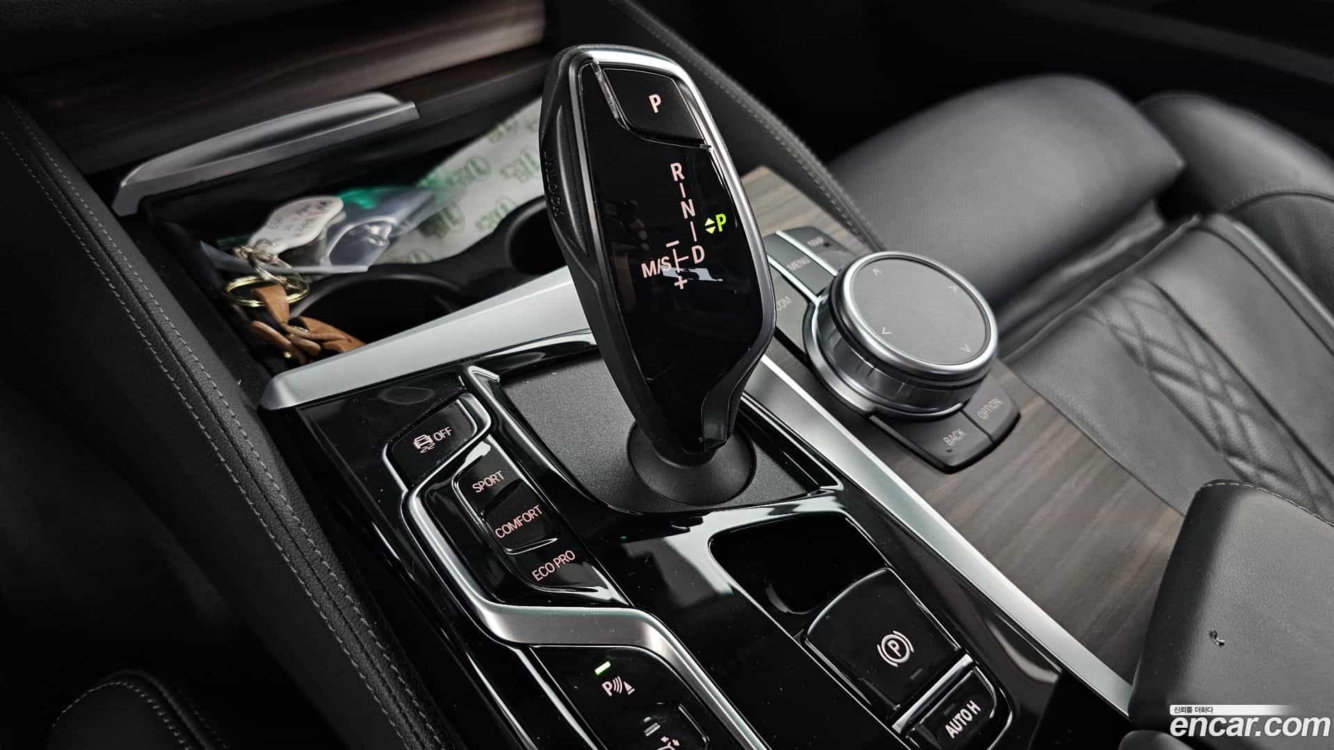 Gran Turismo BMW 2022.8-INNER-009