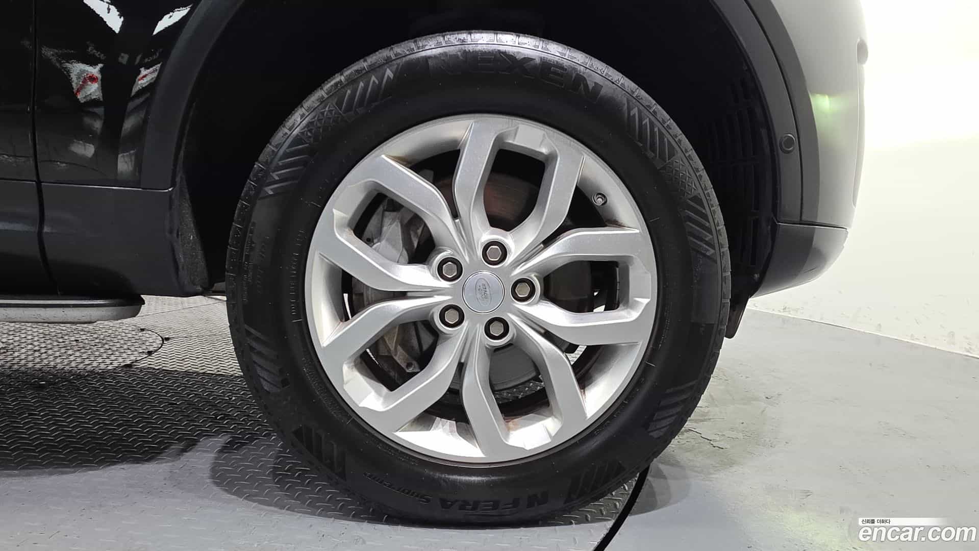 Discovery Land Rover 2019.11-OUTER-005