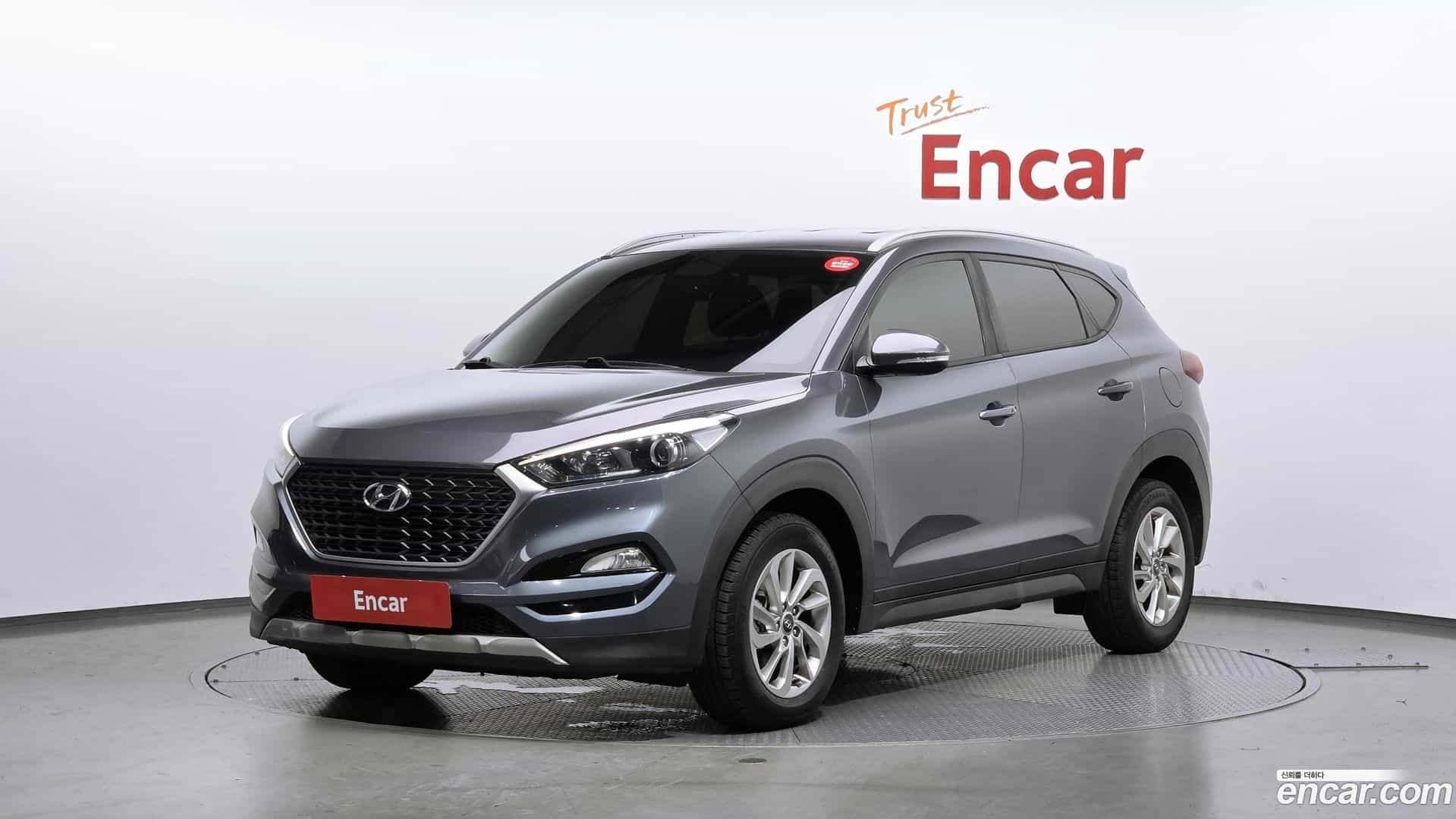 Tucson Hyundai 2016.10-OUTER-001