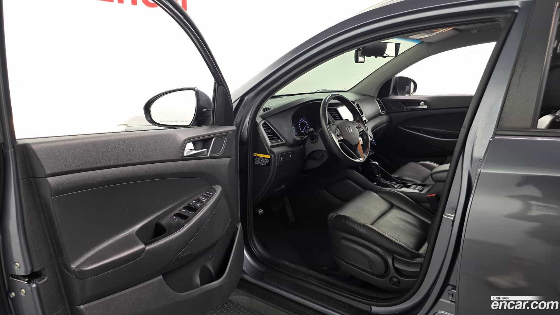 Tucson Hyundai 2016.10-INNER-010