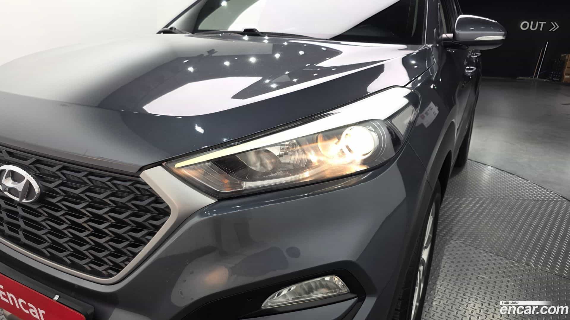 Tucson Hyundai 2016.10-OUTER-032