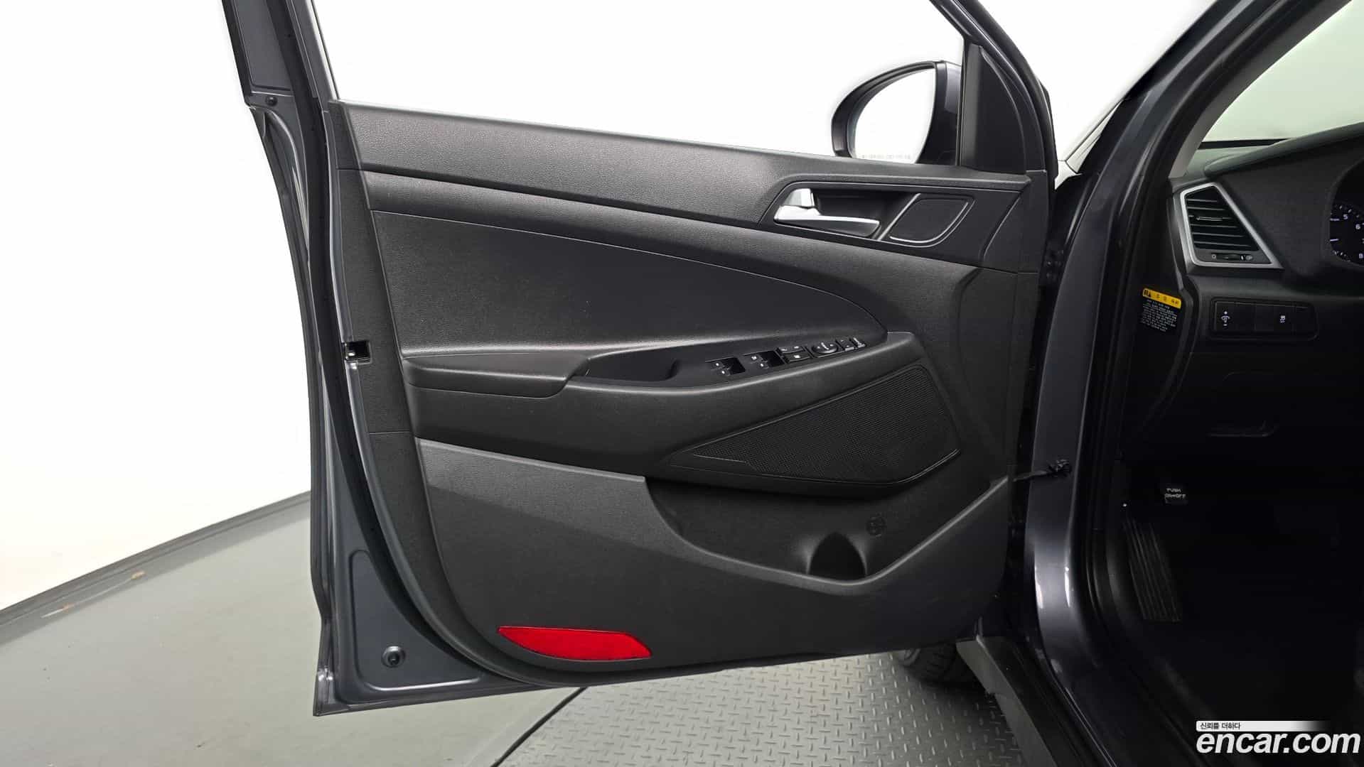 Tucson Hyundai 2016.10-INNER-034