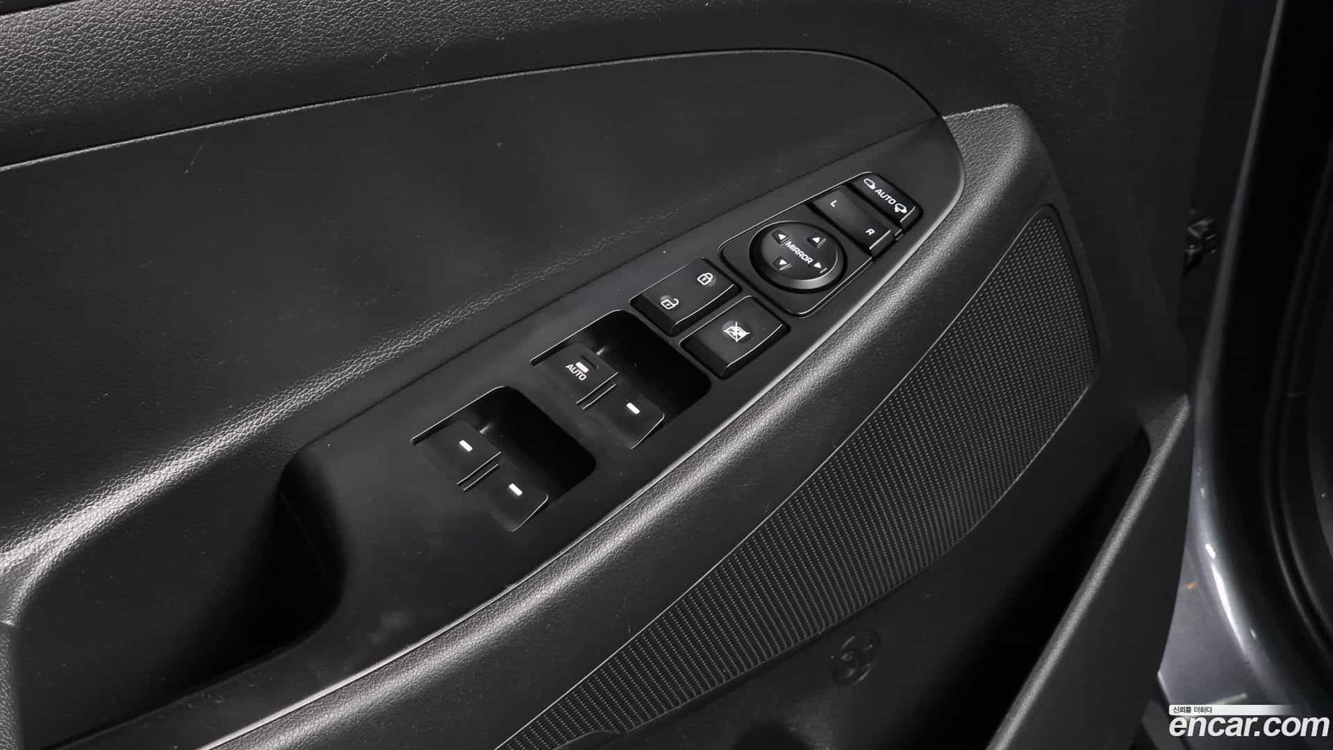 Tucson Hyundai 2016.10-OPTION-043