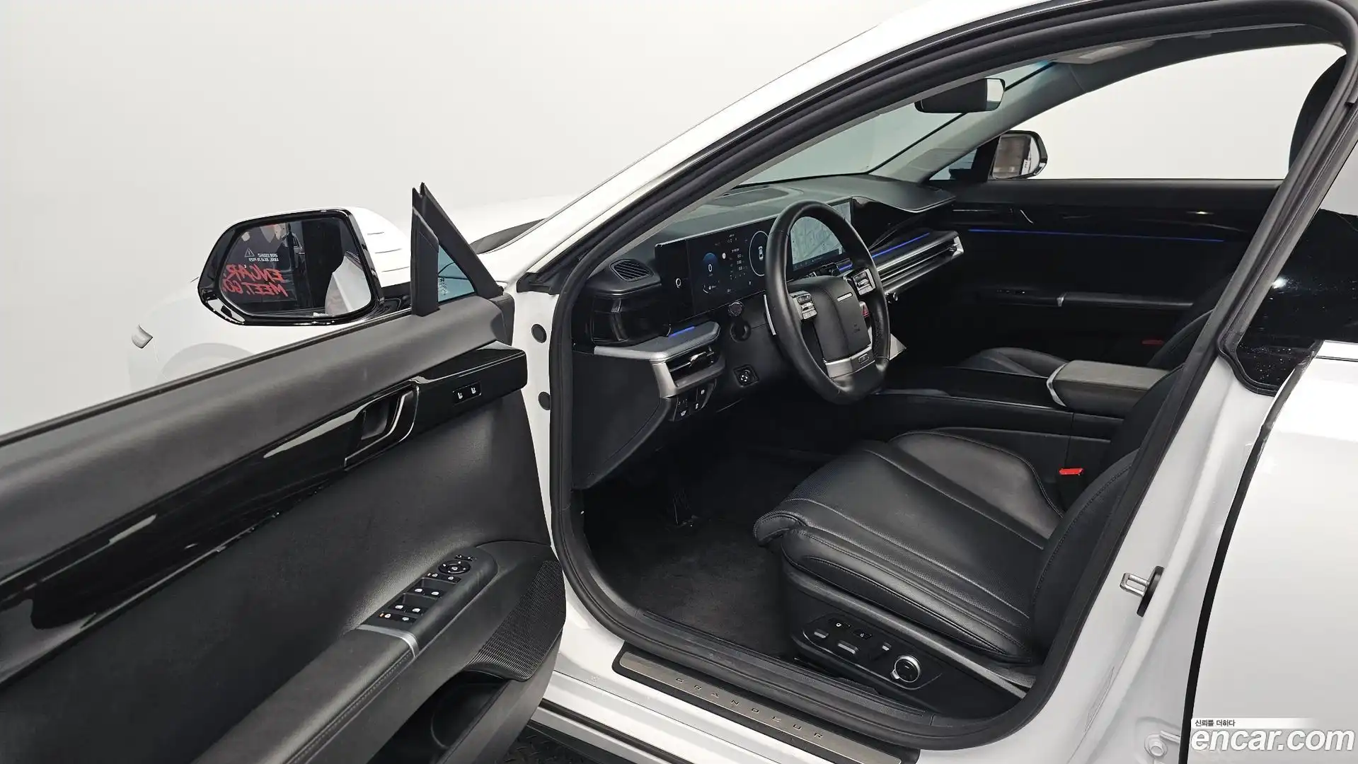 Grandeur Hyundai 2022.11-INNER-010
