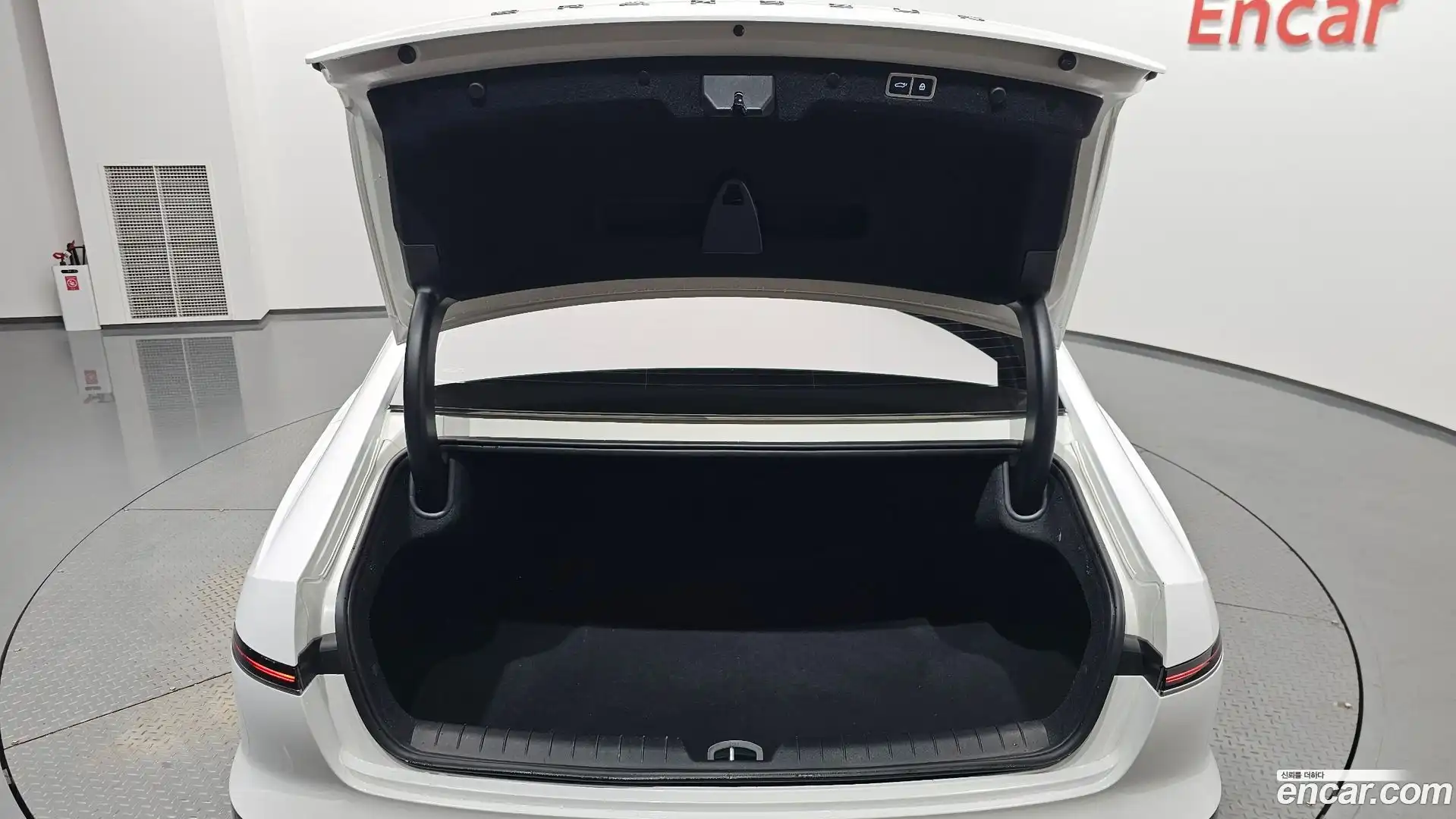 Grandeur Hyundai 2022.11-OPTION-047