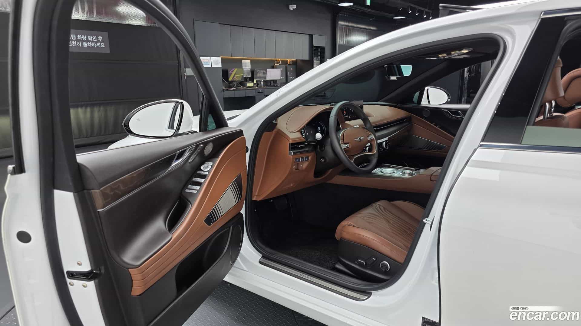 G80 Genesis 2022.6-INNER-010