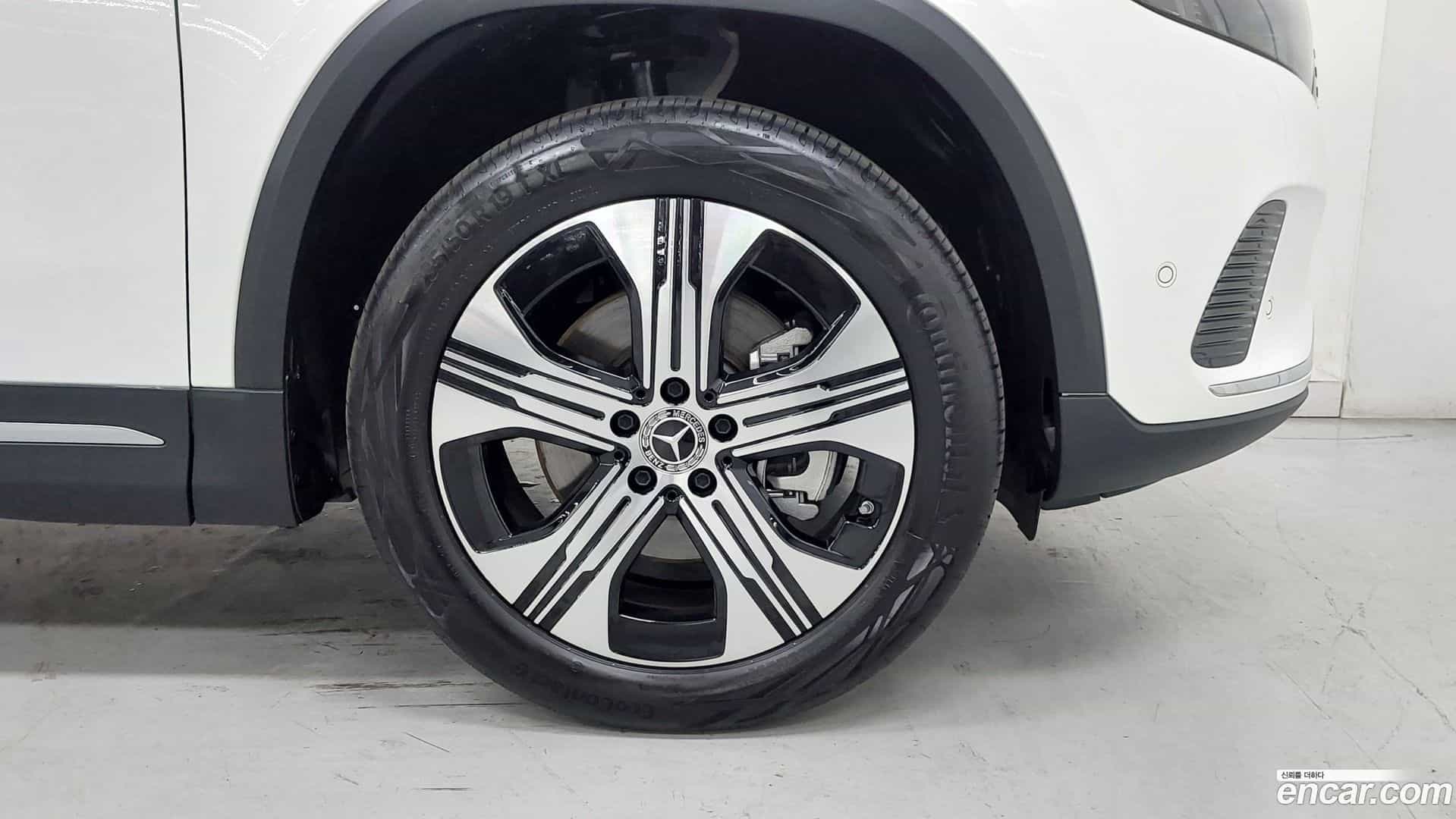 EQA Mercedes-Benz 2025.8-OUTER-005