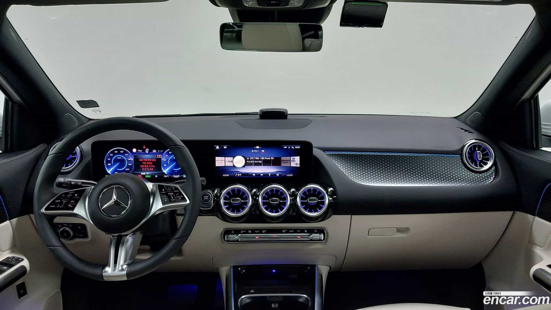 EQA Mercedes-Benz 2025.8-INNER-007