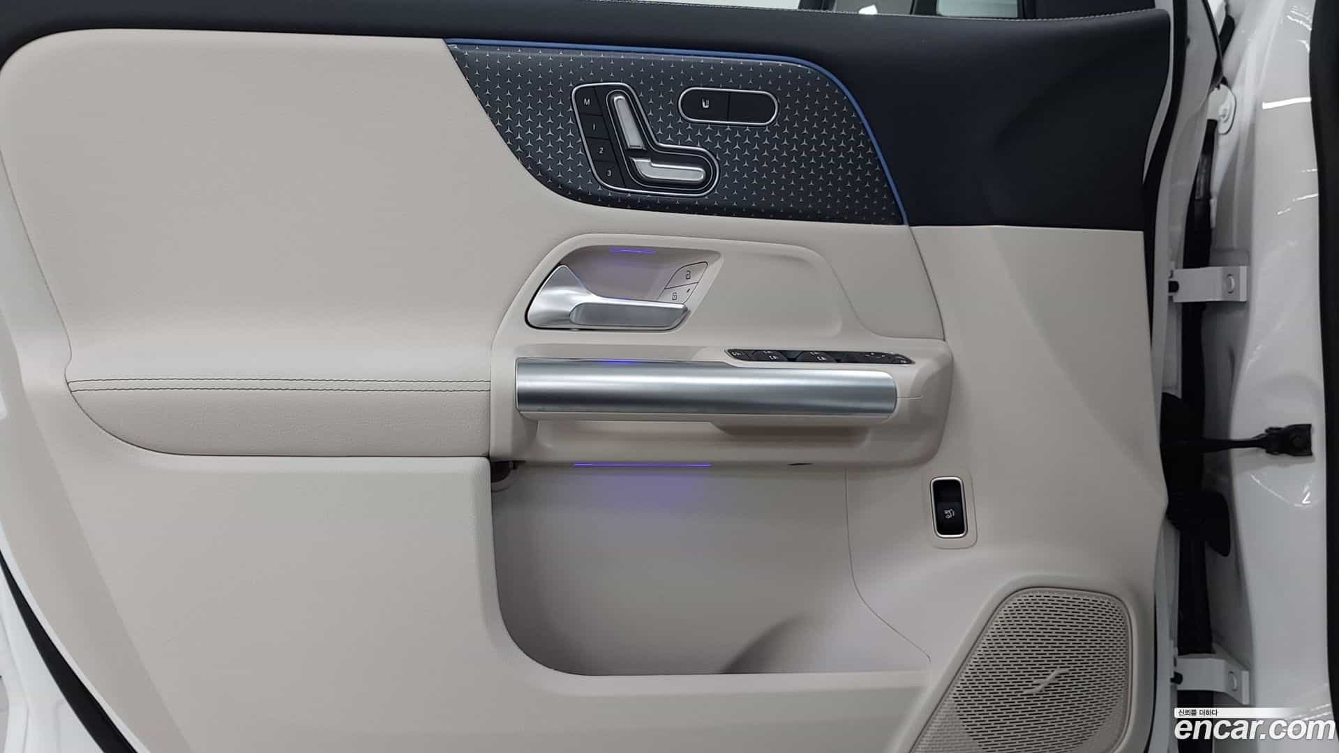EQA Mercedes-Benz 2025.8-OPTION-019