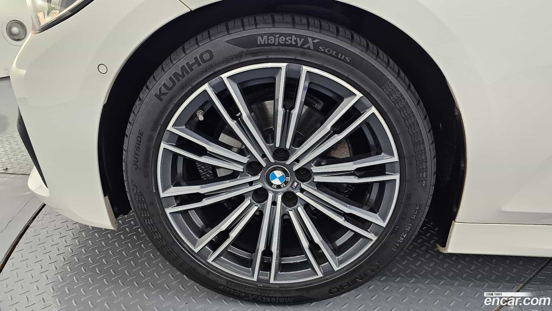 3-Series BMW 2019.9-OUTER-005