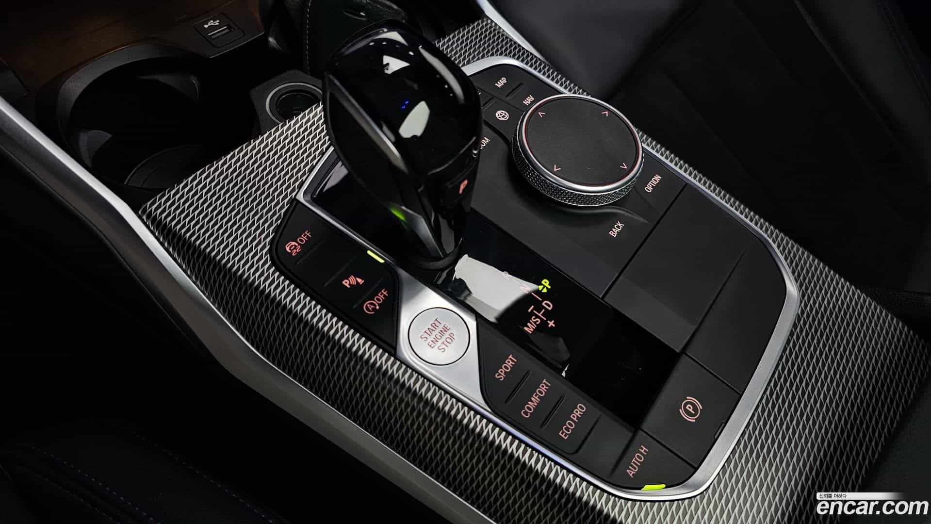 3-Series BMW 2019.9-INNER-009