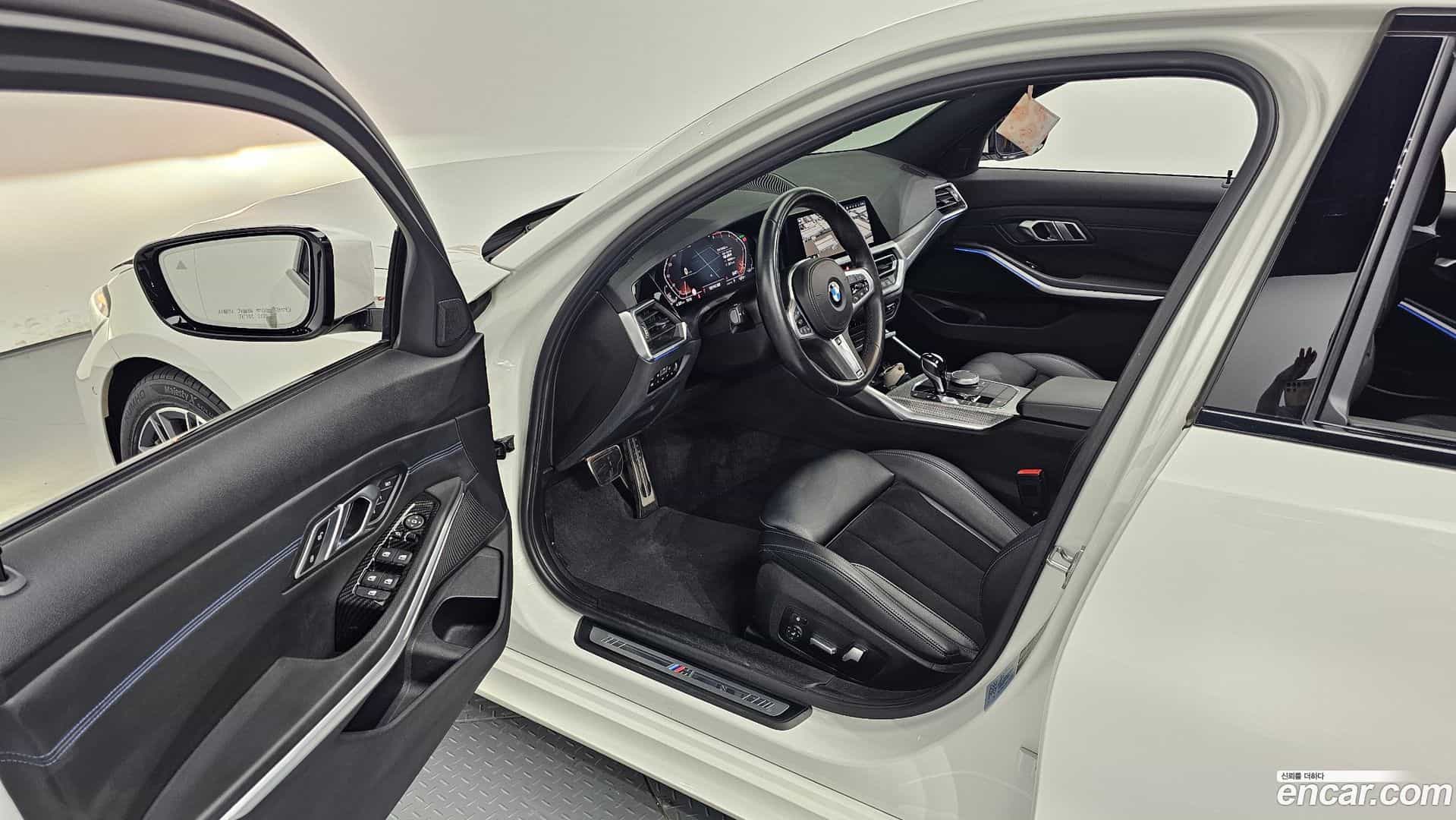 3-Series BMW 2019.9-INNER-010