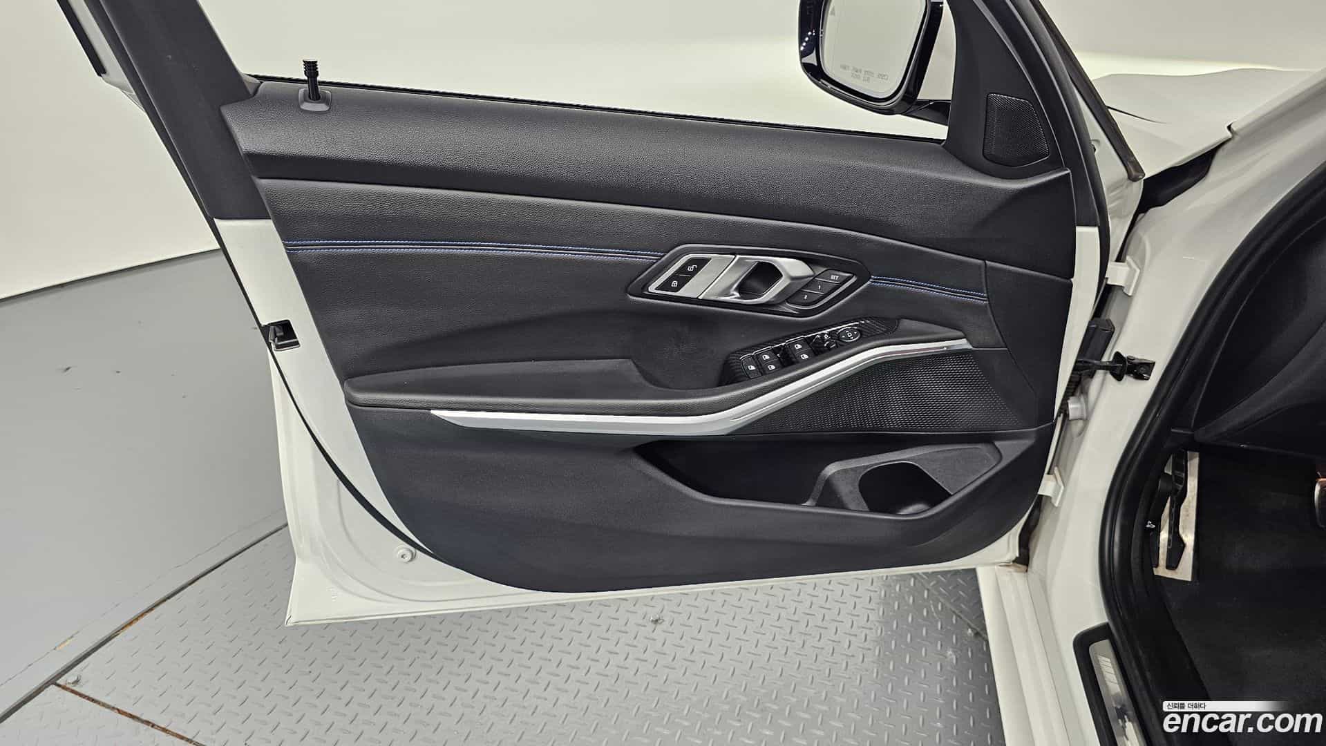 3-Series BMW 2019.9-INNER-034