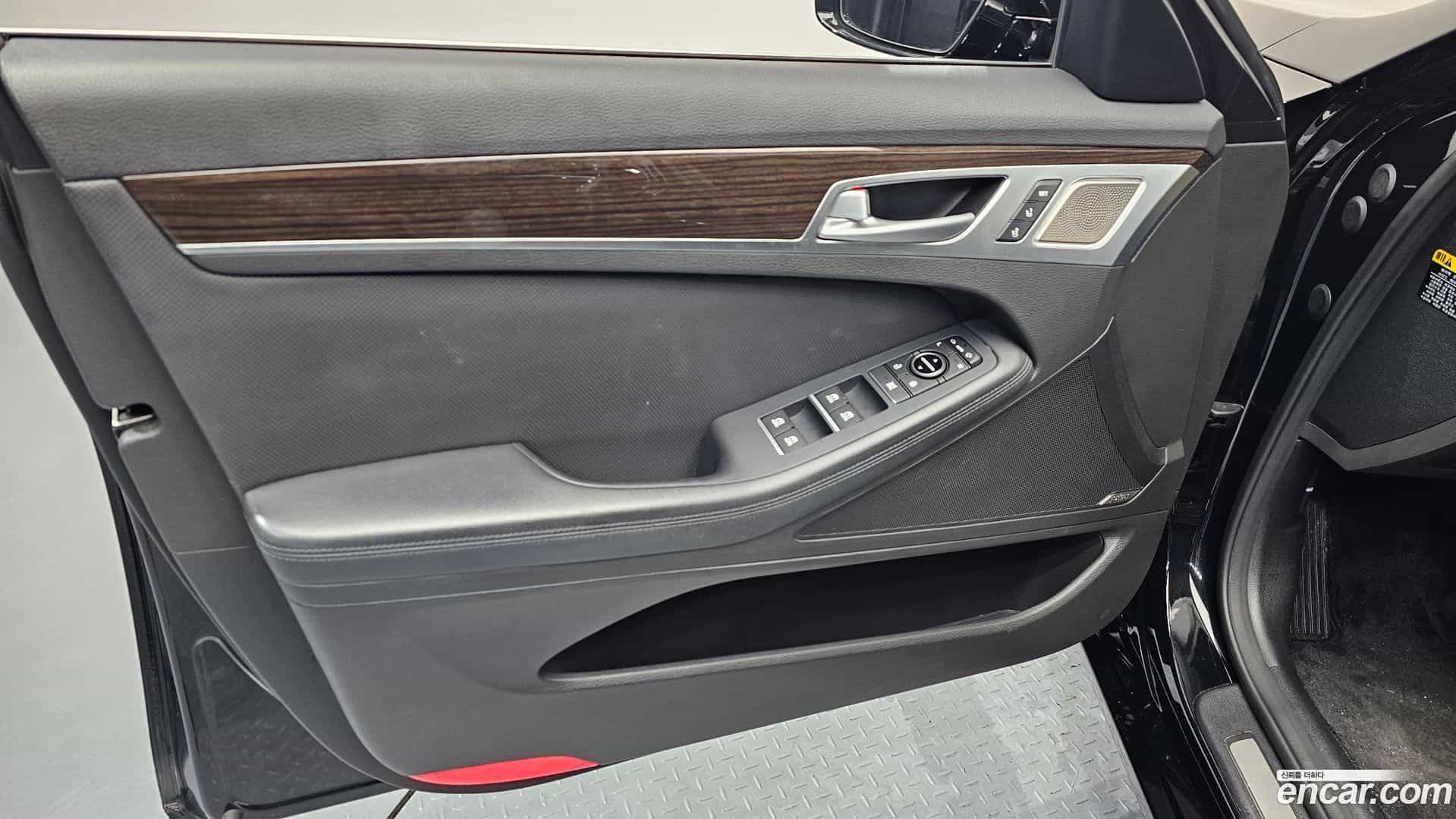 G80 Genesis 2016.7-INNER-034