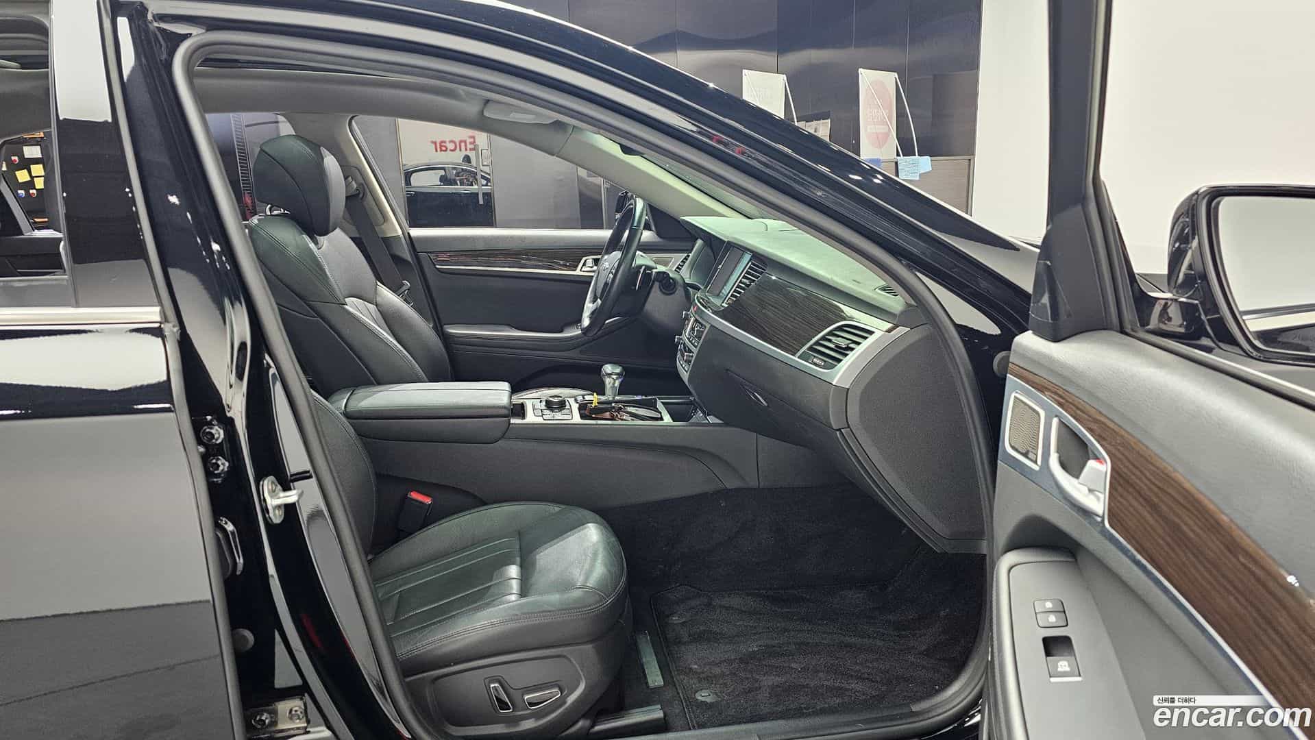 G80 Genesis 2016.7-INNER-036