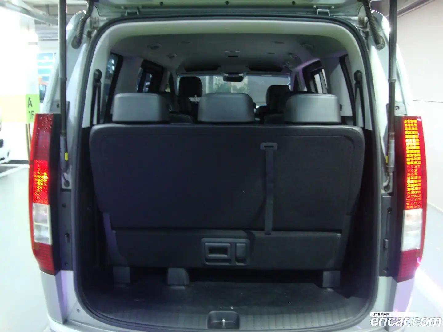 Staria Hyundai 2021.7-OPTION-019