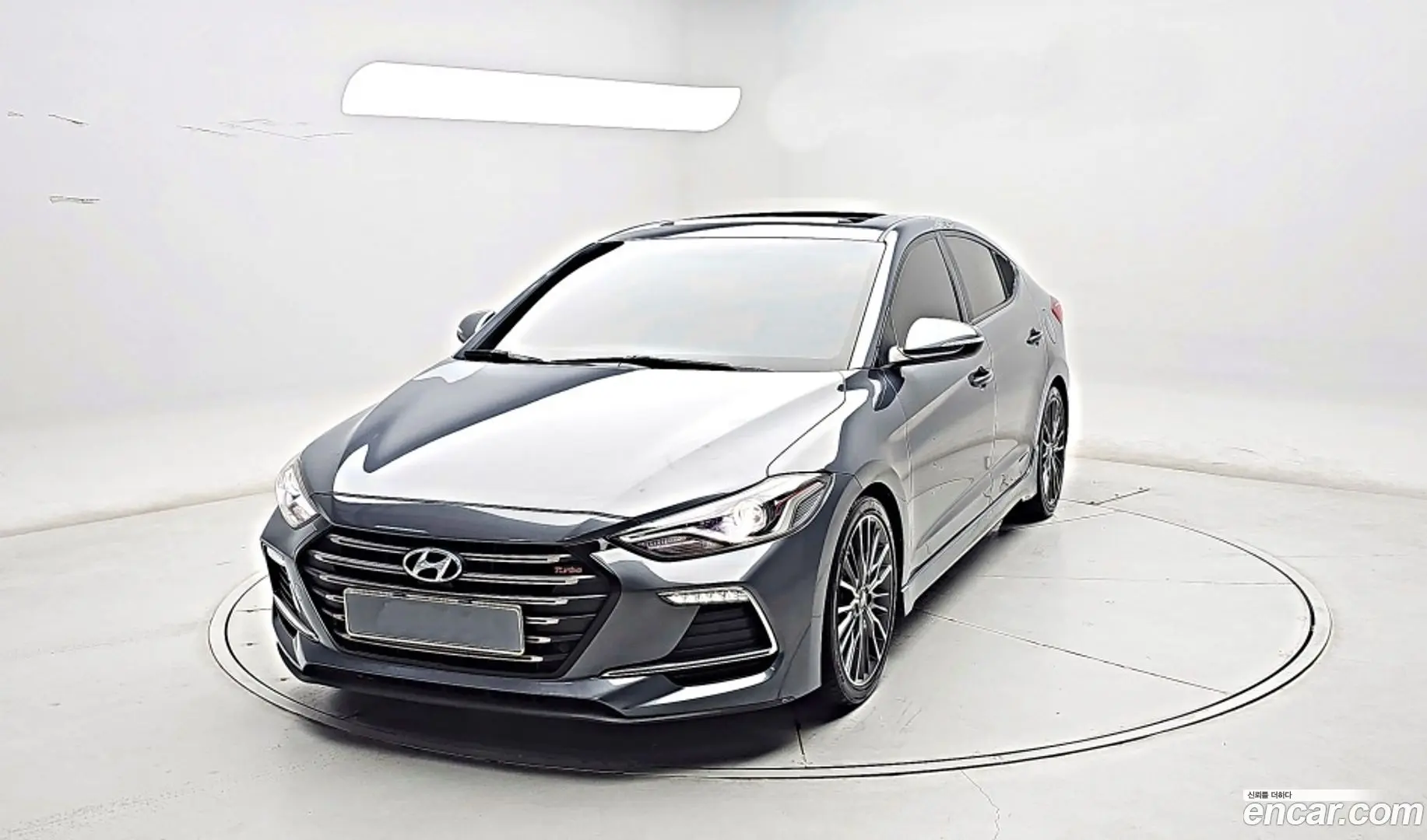 Main__Slider__Photo:AVANTE Hyundai 2017.7-0