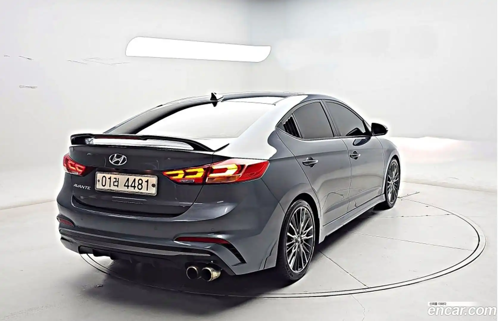AVANTE Hyundai 2017.7-OUTER-002