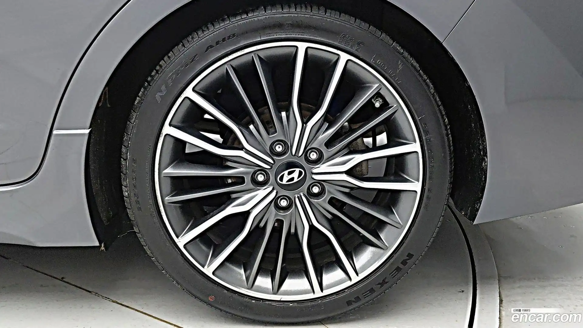 AVANTE Hyundai 2017.7-OPTION-024