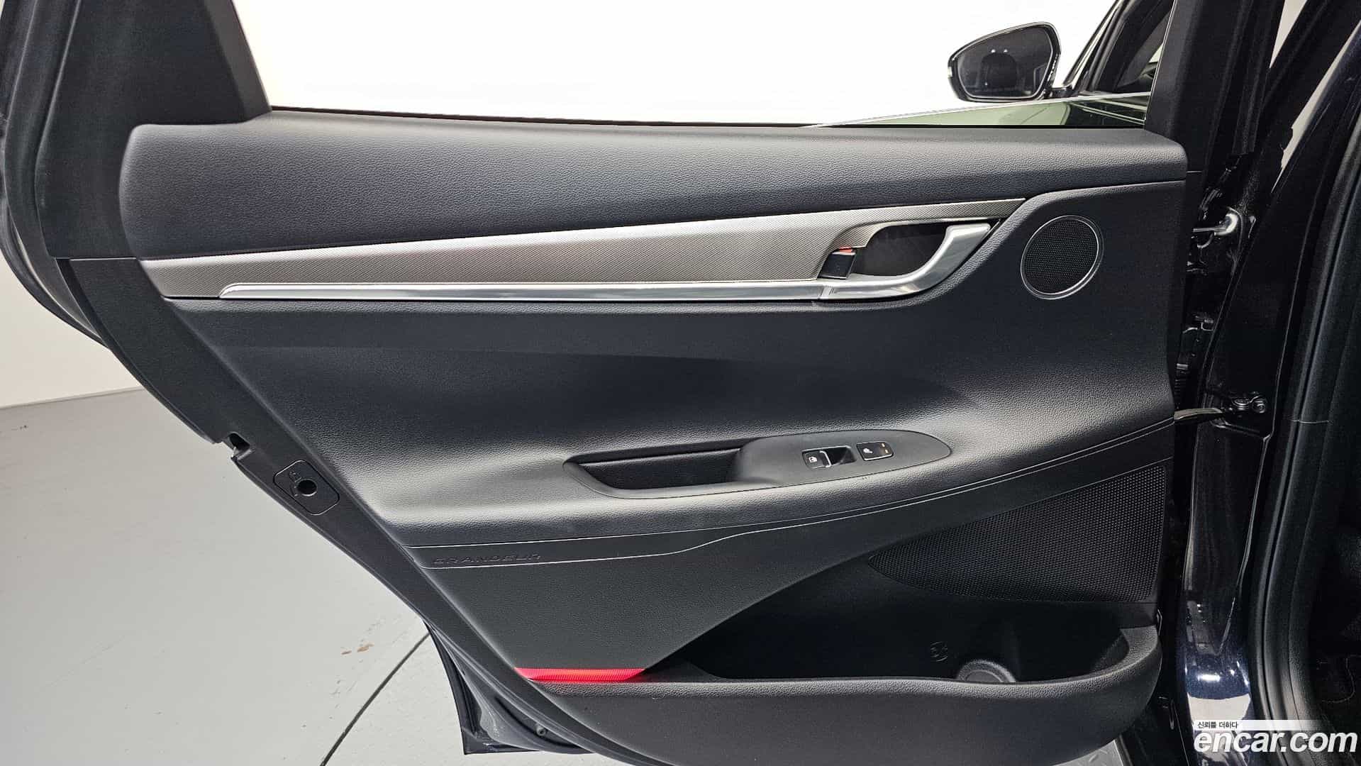 Grandeur Hyundai 2020.3-INNER-035