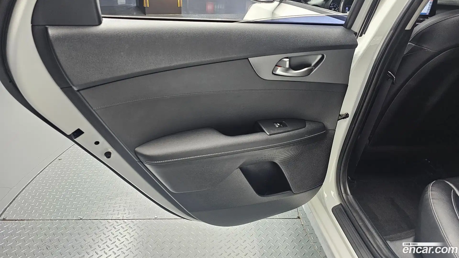 K3 Kia 2021.2-INNER-035