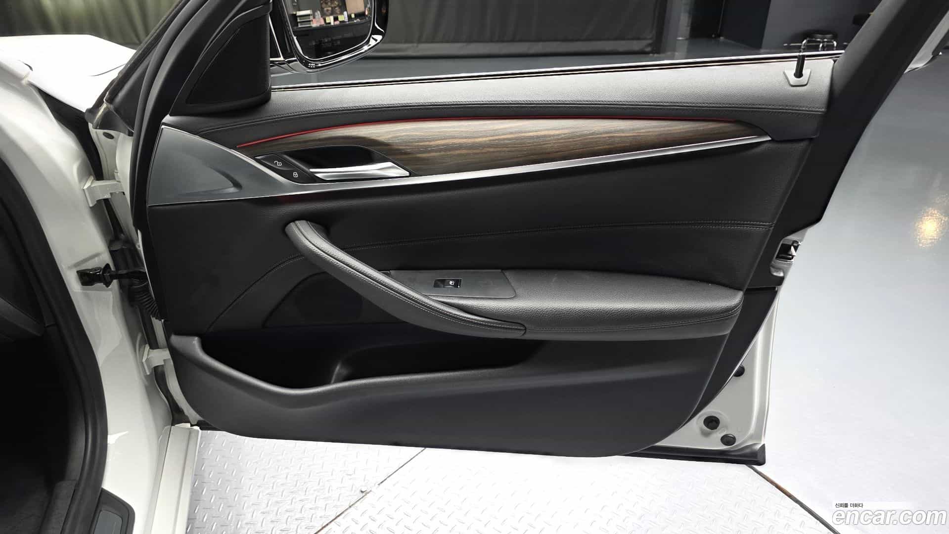5-Series BMW 2019.3-INNER-034