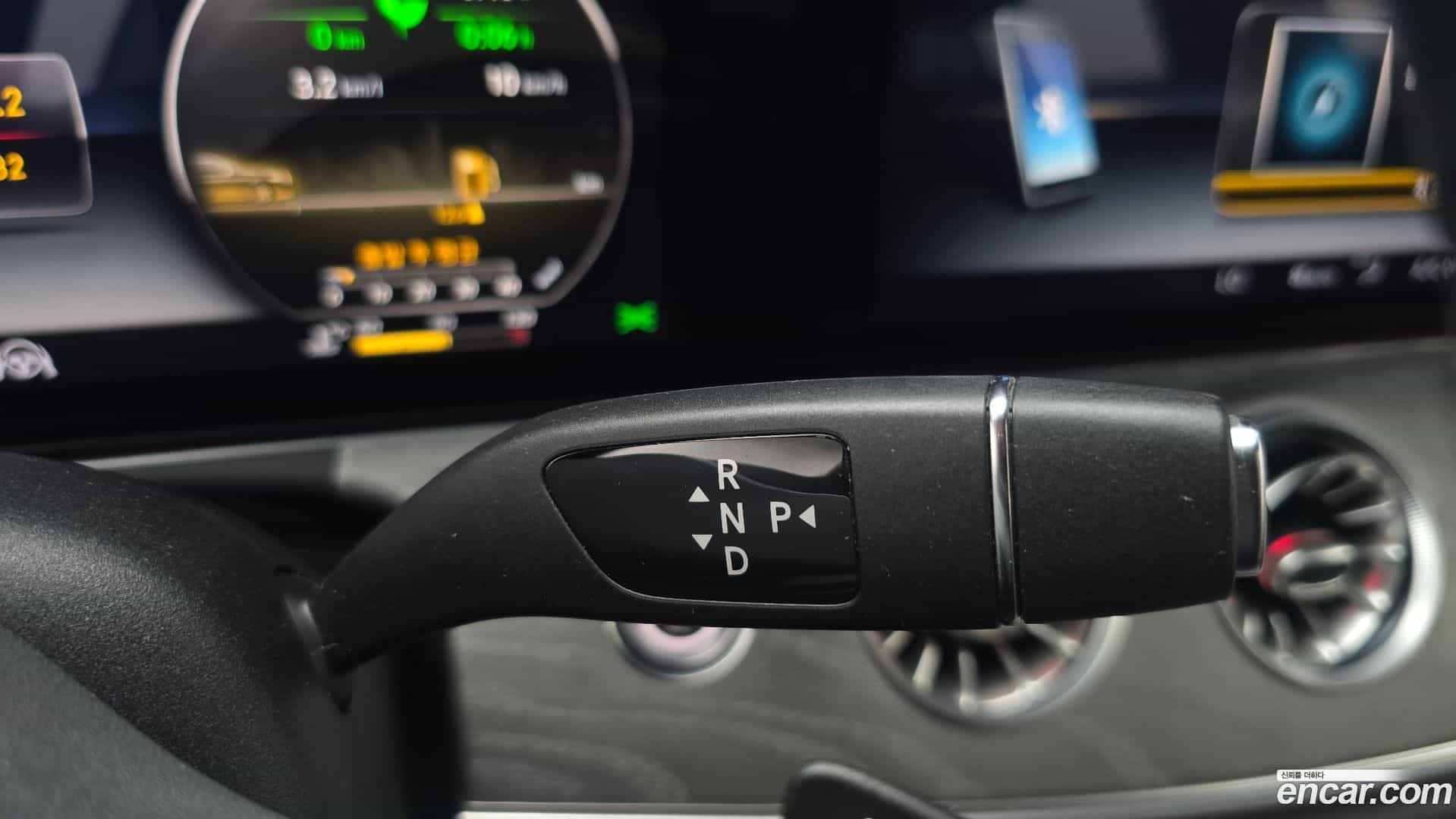 CLS-Class Mercedes-Benz 2020.4-INNER-009