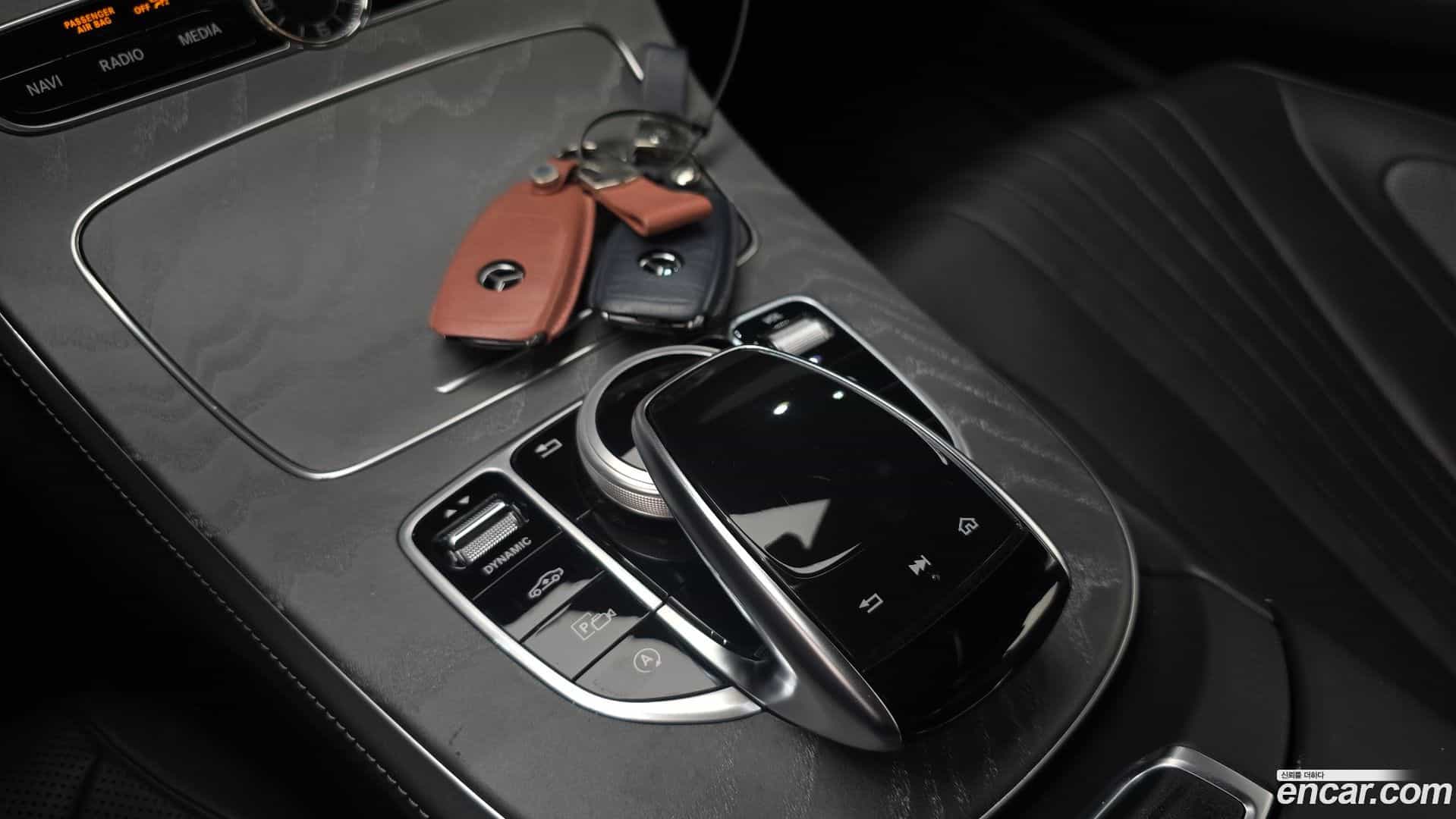CLS-Class Mercedes-Benz 2020.4-OPTION-022