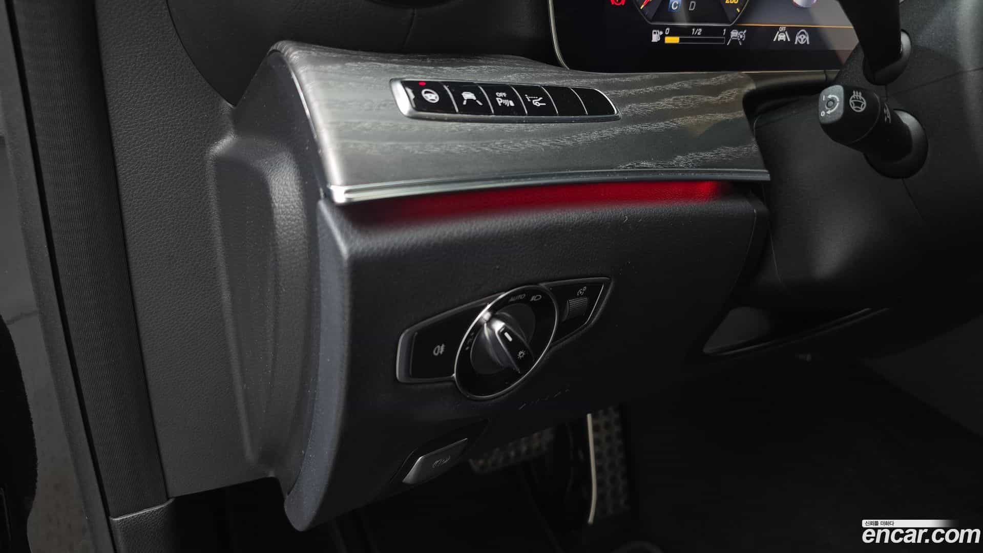 CLS-Class Mercedes-Benz 2020.4-OPTION-040