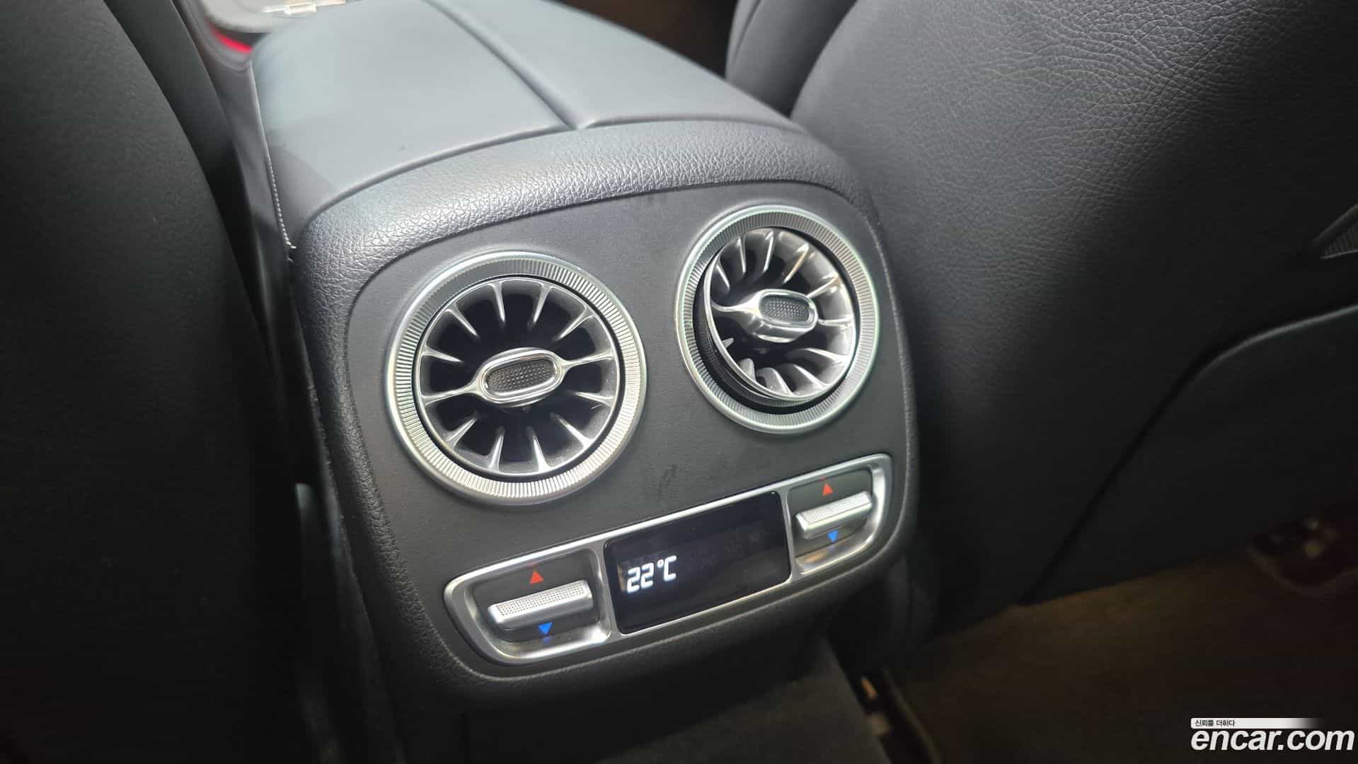 CLS-Class Mercedes-Benz 2020.4-OPTION-041