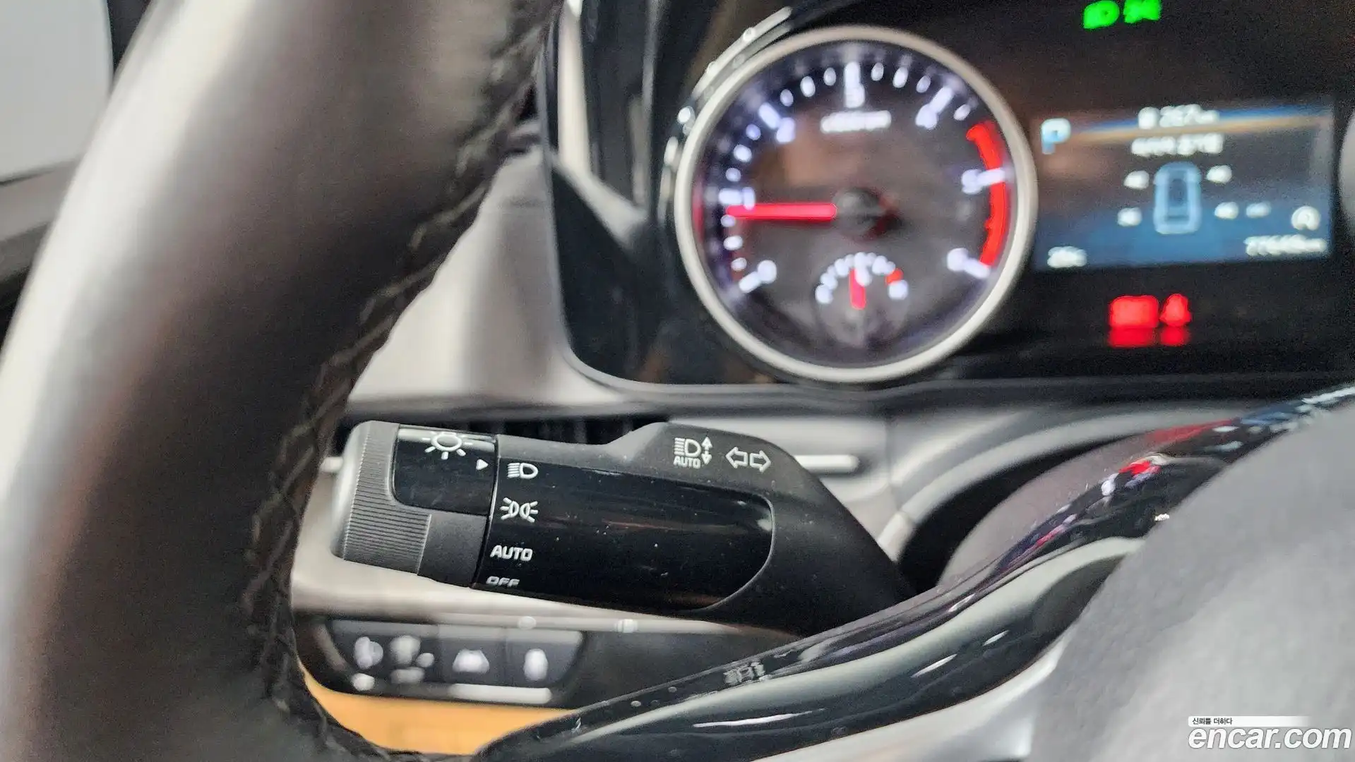 Canival Kia 2023.4-OPTION-024