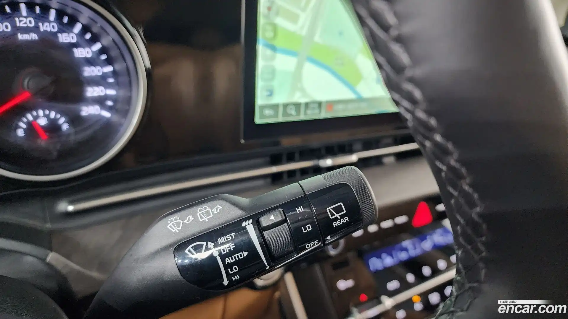 Canival Kia 2023.4-OPTION-042