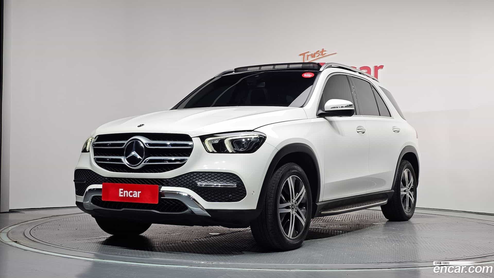 GLE-Class Mercedes-Benz 2020.7-OUTER-001