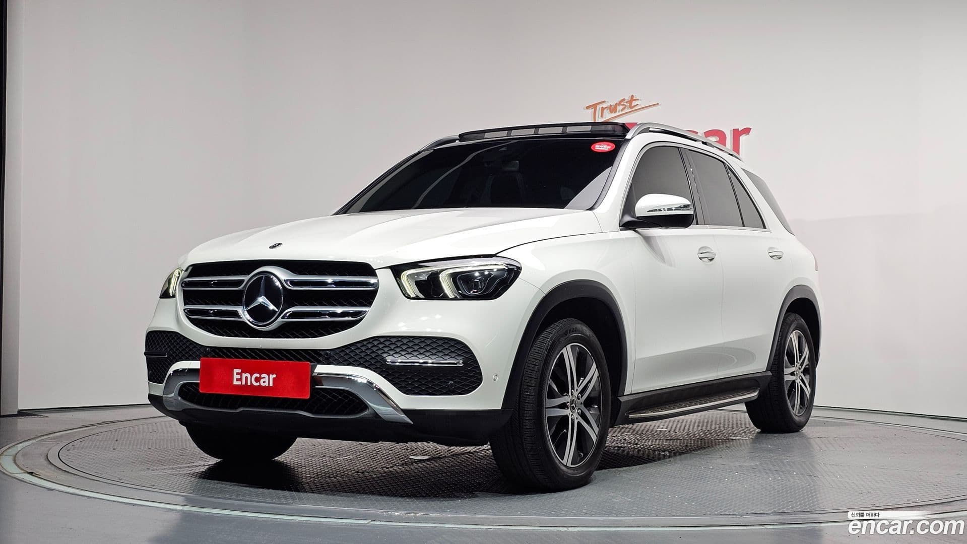 Main__Slider__Photo:GLE-Class Mercedes-Benz 2020.7-0