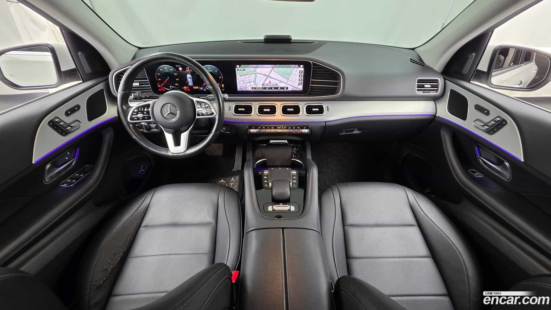 GLE-Class Mercedes-Benz 2020.7-INNER-007