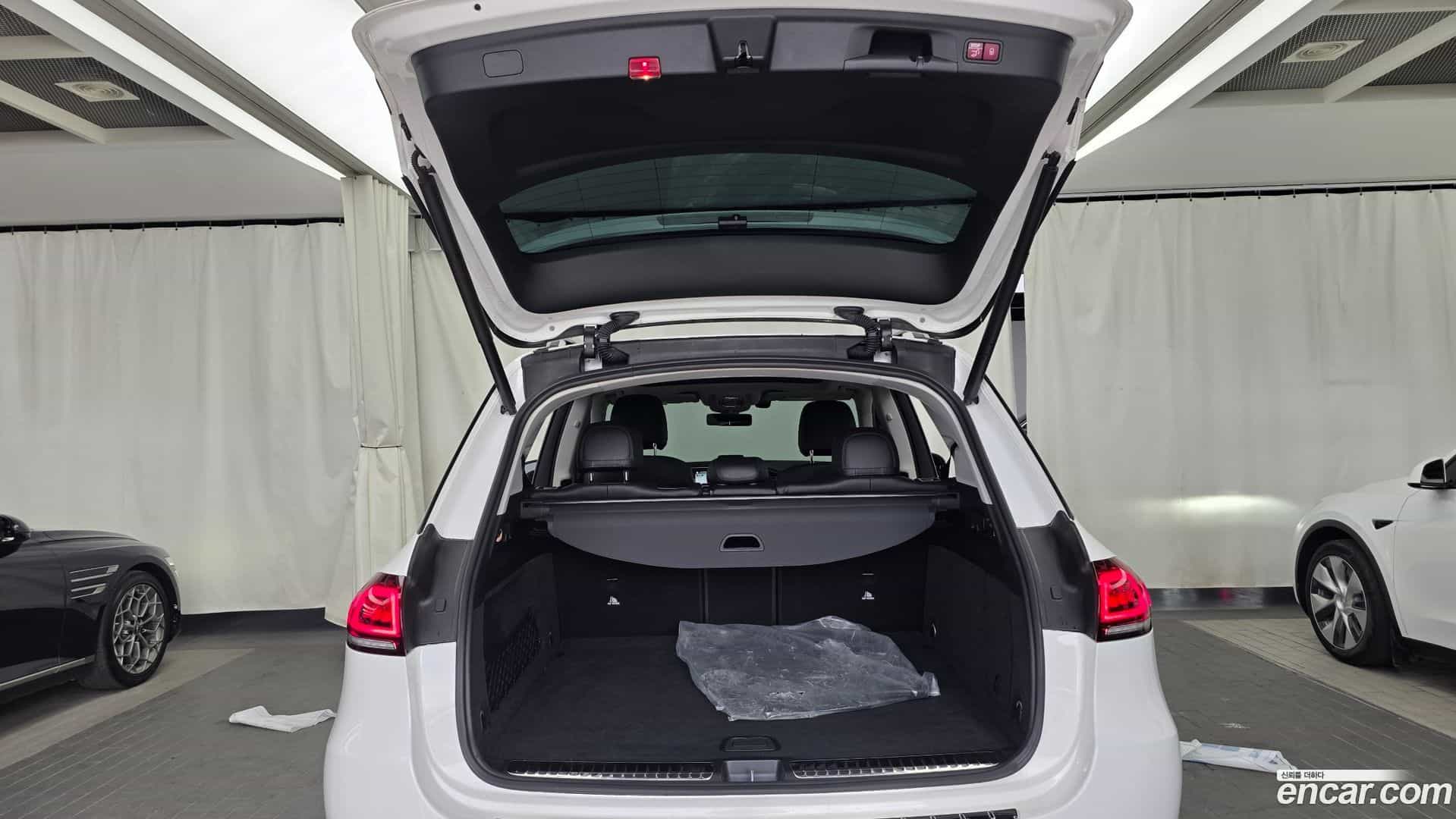 GLE-Class Mercedes-Benz 2020.7-OPTION-024