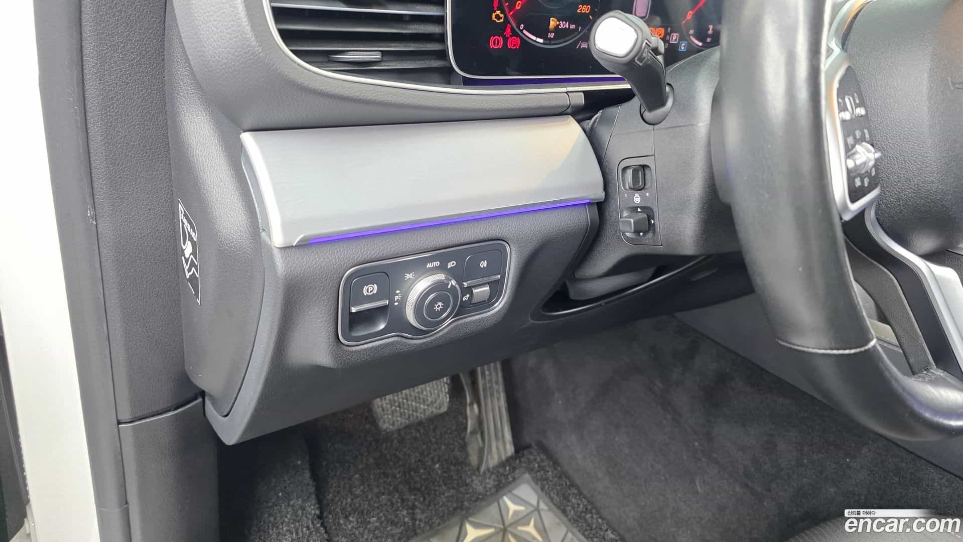 GLE-Class Mercedes-Benz 2020.7-OPTION-042