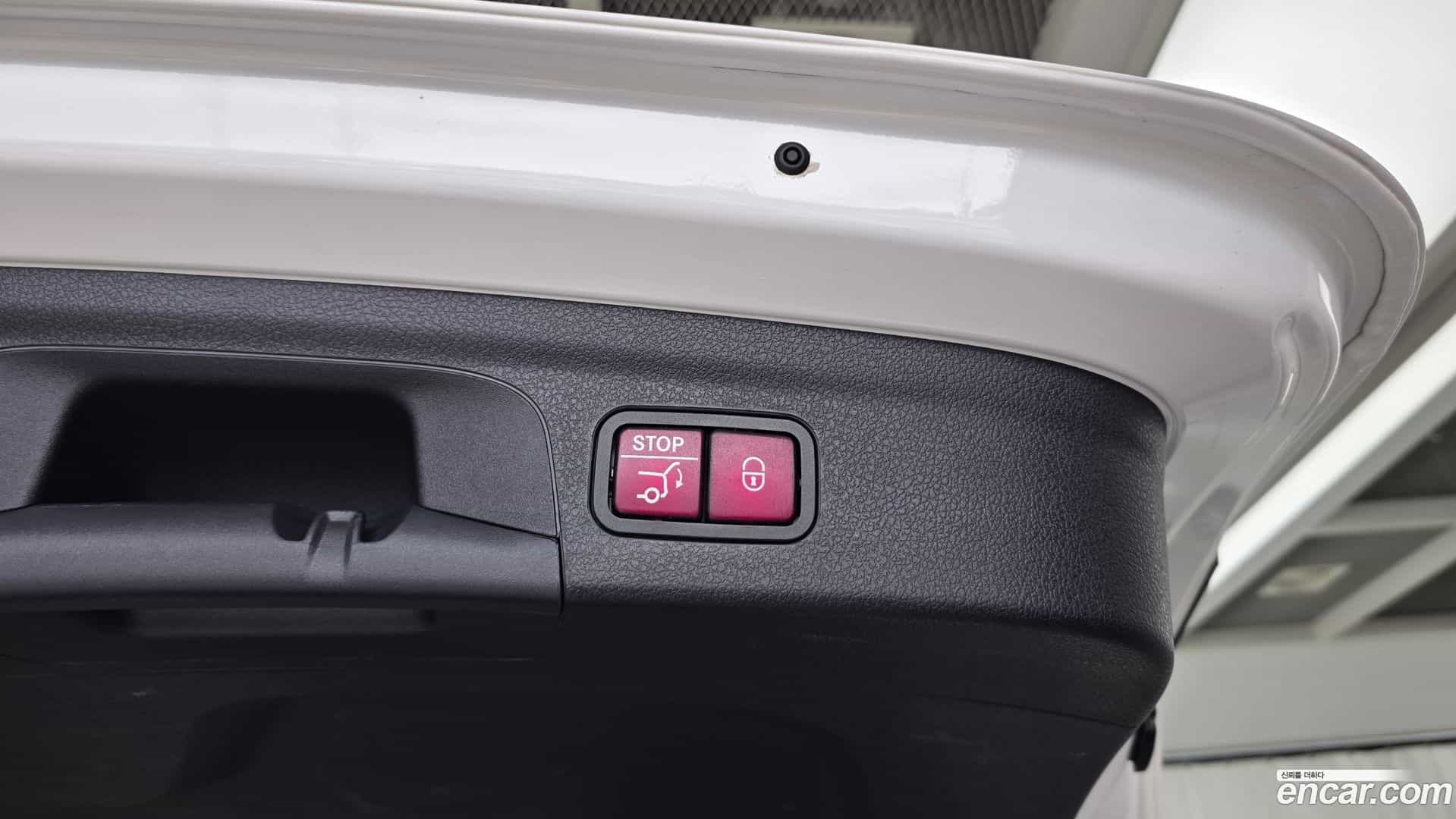 GLE-Class Mercedes-Benz 2020.7-OPTION-046